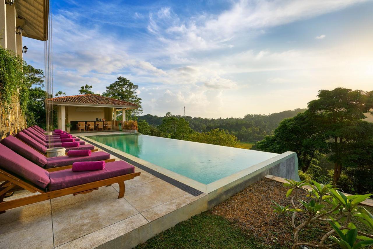 The Divine Villa ตัลป์ ภายนอก รูปภาพ